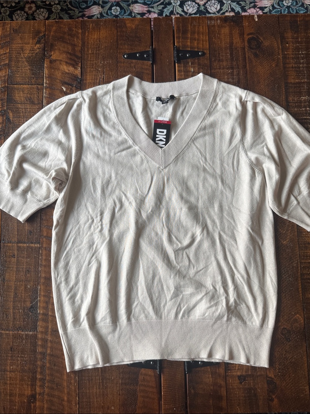 DKNY Puff Sleeve V-Neck Sweater Women’s XL Birch Ivory NWT
